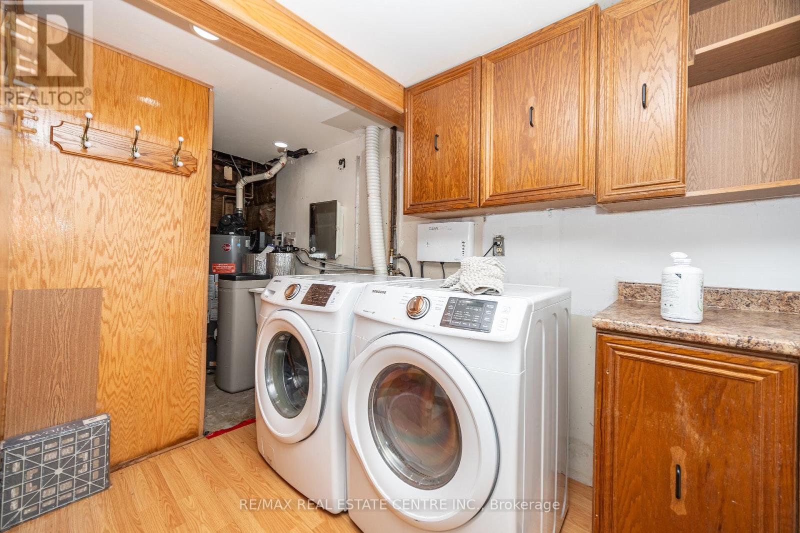 26 Haley Court, Brampton, Ontario  L6S 1N6 - Photo 30 - W12495928