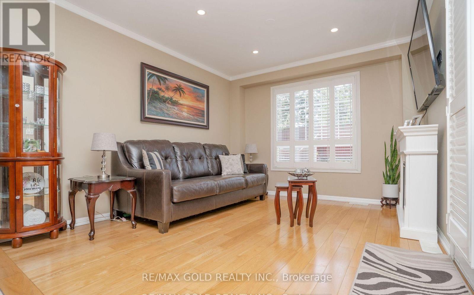 34 Jingle Crescent, Brampton, Ontario  L6S 0B2 - Photo 16 - W12495948