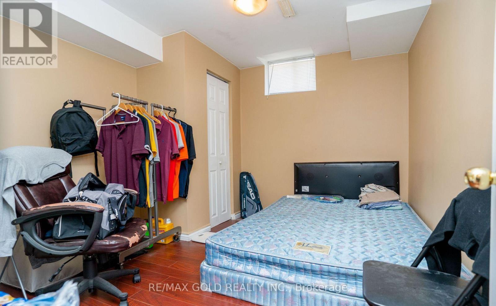 34 Jingle Crescent, Brampton, Ontario  L6S 0B2 - Photo 30 - W12495948