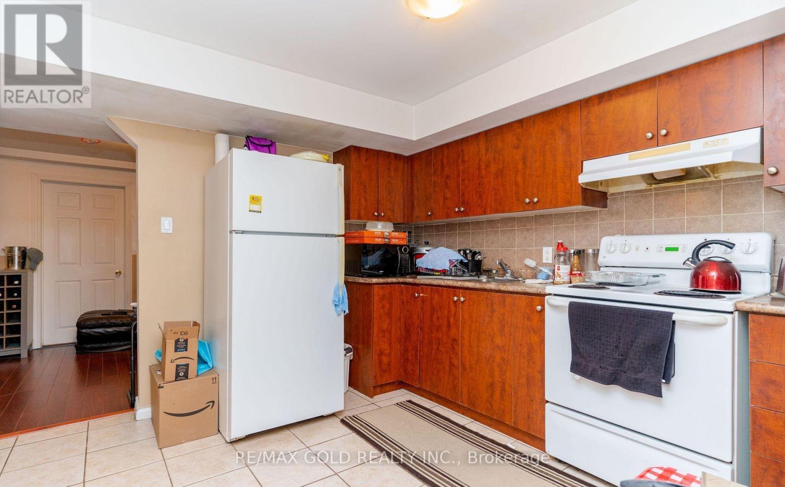 34 Jingle Crescent, Brampton, Ontario  L6S 0B2 - Photo 31 - W12495948