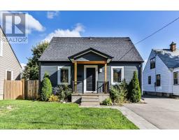 97 HEARST CIRCLE, Toronto, Ontario