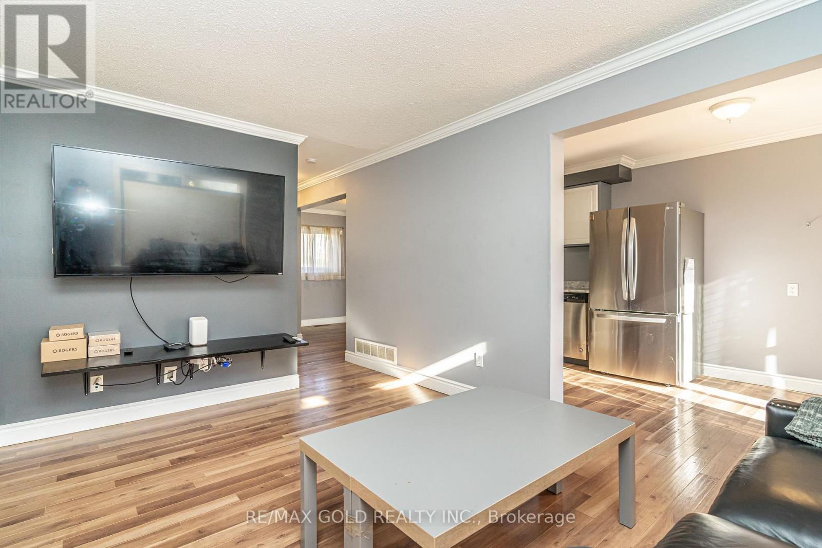 41 - 46 Dearbourne Boulevard, Brampton, Ontario  L6T 1J7 - Photo 17 - W12496036