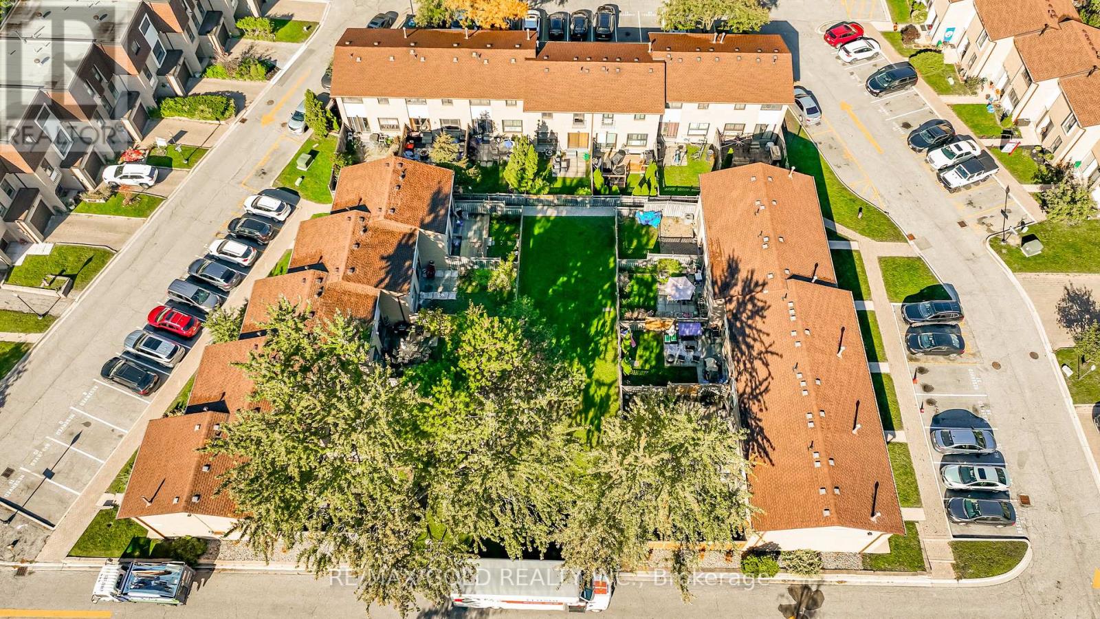 41 - 46 Dearbourne Boulevard, Brampton, Ontario  L6T 1J7 - Photo 39 - W12496036