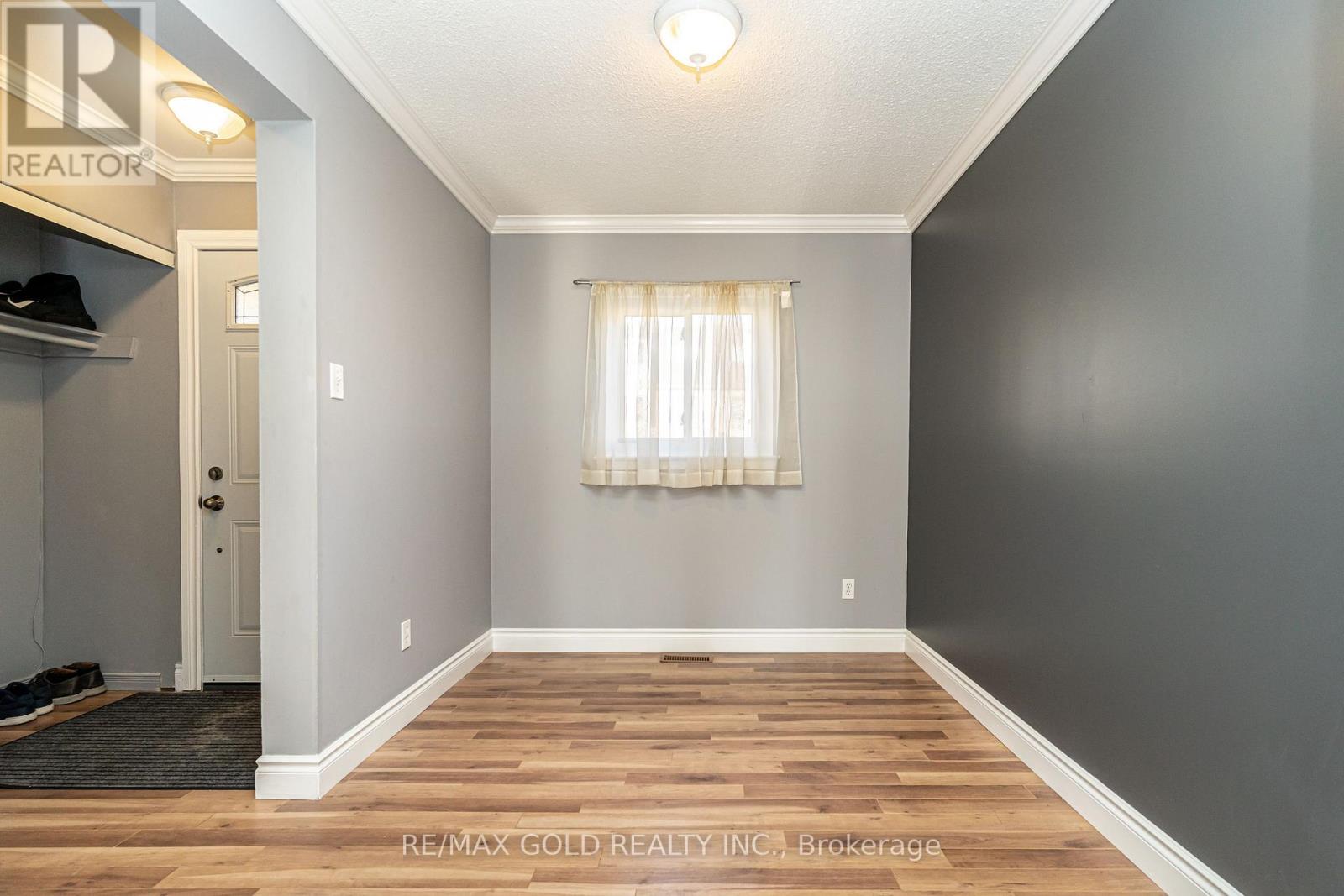 41 - 46 Dearbourne Boulevard, Brampton, Ontario  L6T 1J7 - Photo 9 - W12496036