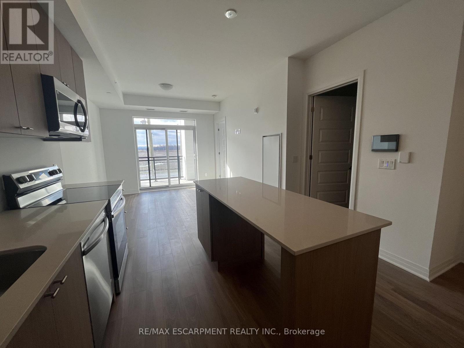 222 - 490 Gordon Krantz Avenue, Milton, Ontario  L9T 2X5 - Photo 12 - W12496068