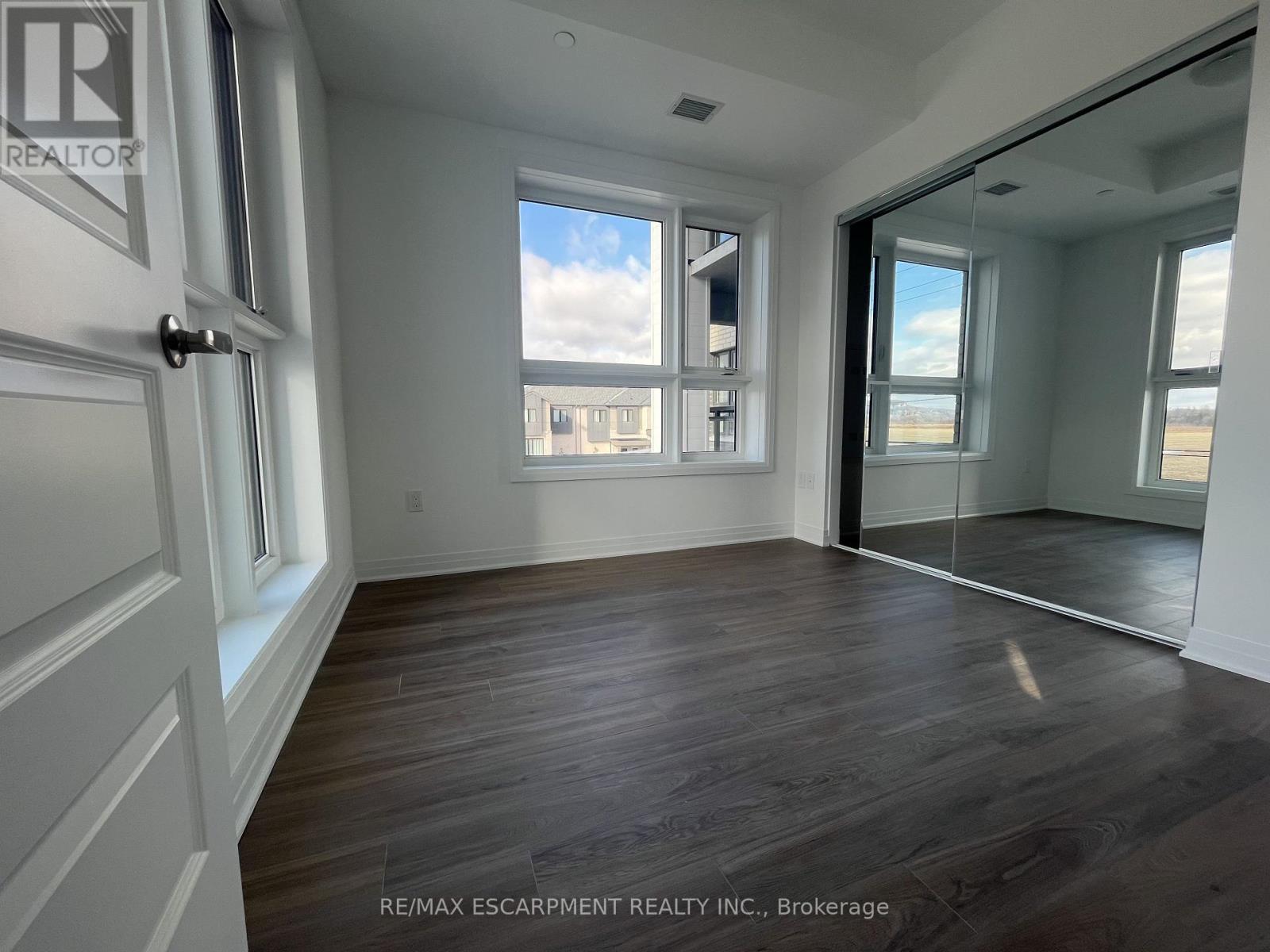 222 - 490 Gordon Krantz Avenue, Milton, Ontario  L9T 2X5 - Photo 18 - W12496068