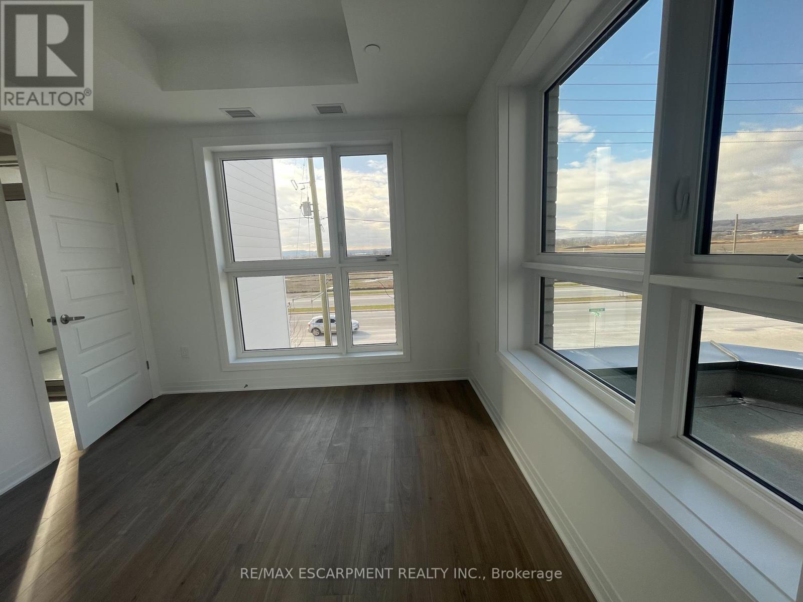 222 - 490 Gordon Krantz Avenue, Milton, Ontario  L9T 2X5 - Photo 19 - W12496068