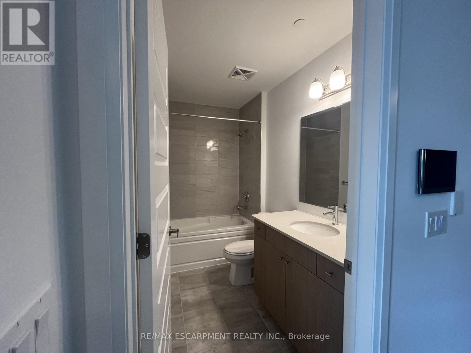 222 - 490 Gordon Krantz Avenue, Milton, Ontario  L9T 2X5 - Photo 22 - W12496068