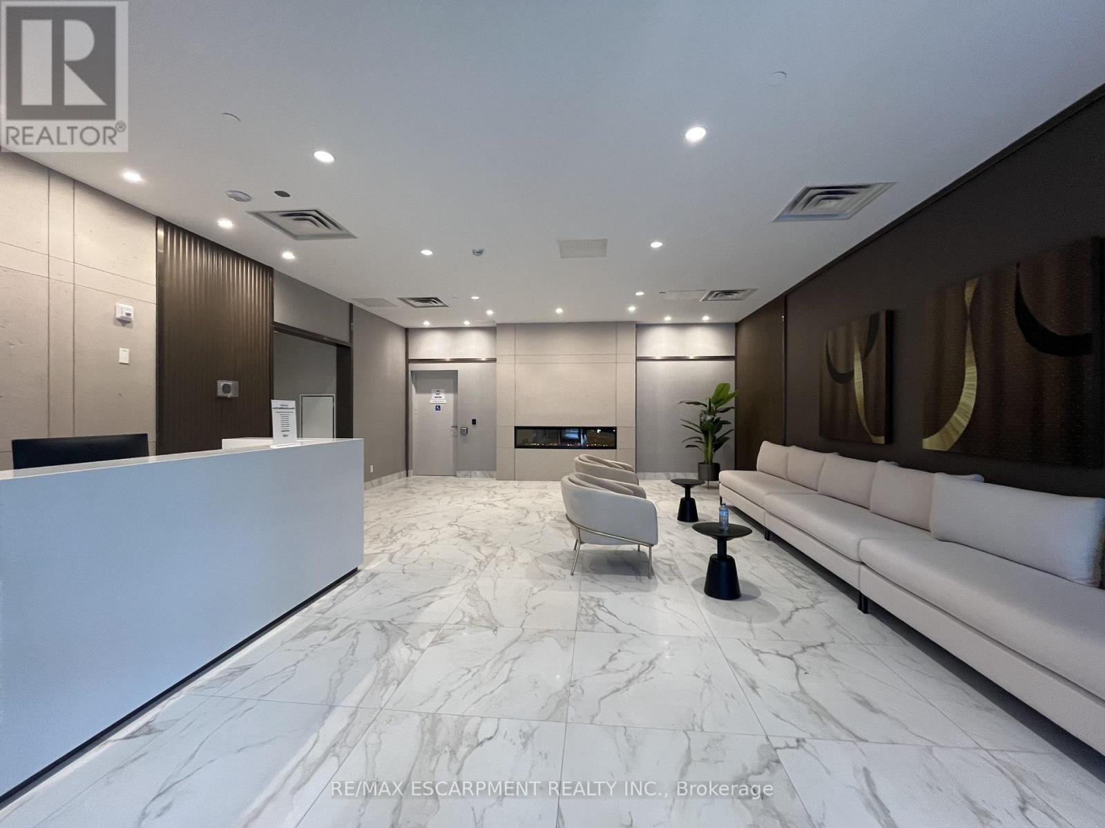 222 - 490 Gordon Krantz Avenue, Milton, Ontario  L9T 2X5 - Photo 3 - W12496068