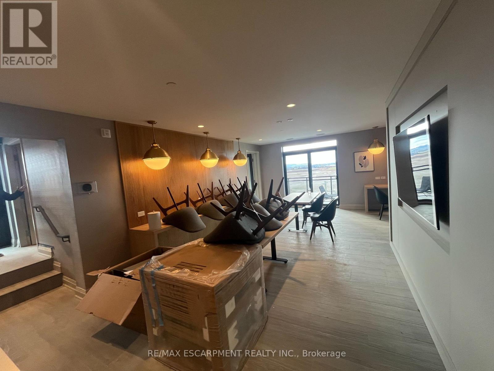 222 - 490 Gordon Krantz Avenue, Milton, Ontario  L9T 2X5 - Photo 31 - W12496068