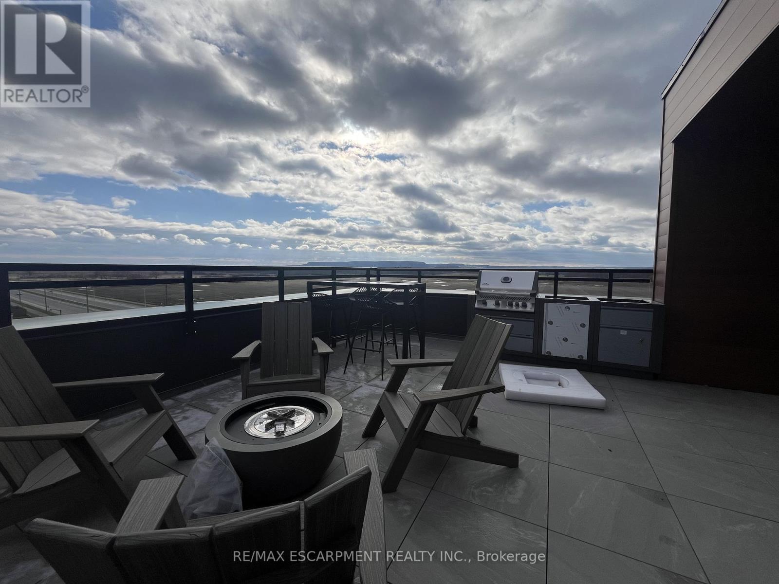 222 - 490 Gordon Krantz Avenue, Milton, Ontario  L9T 2X5 - Photo 41 - W12496068