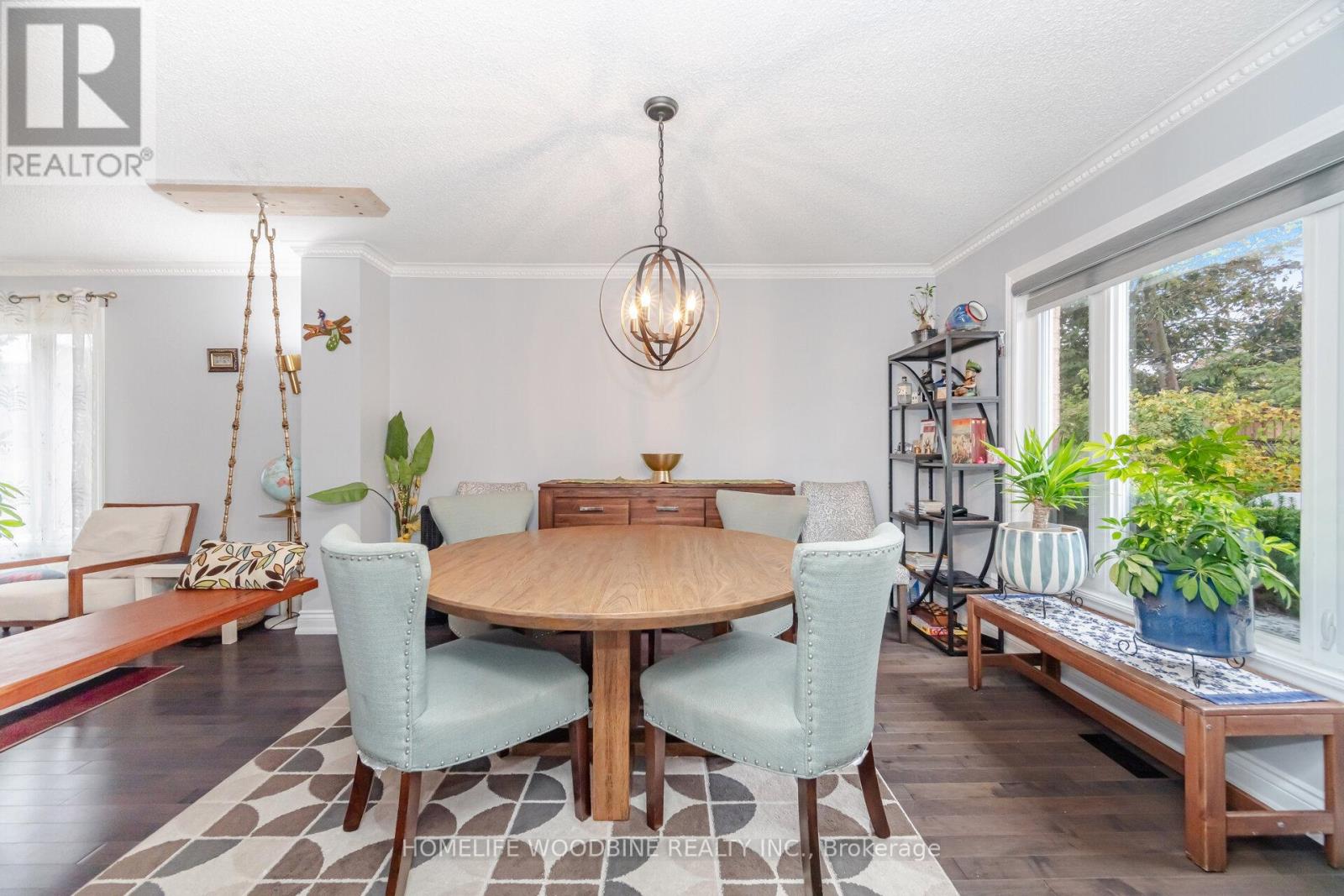 2546 Burnford Trail N, Mississauga, Ontario  L5M 5E3 - Photo 9 - W12496072