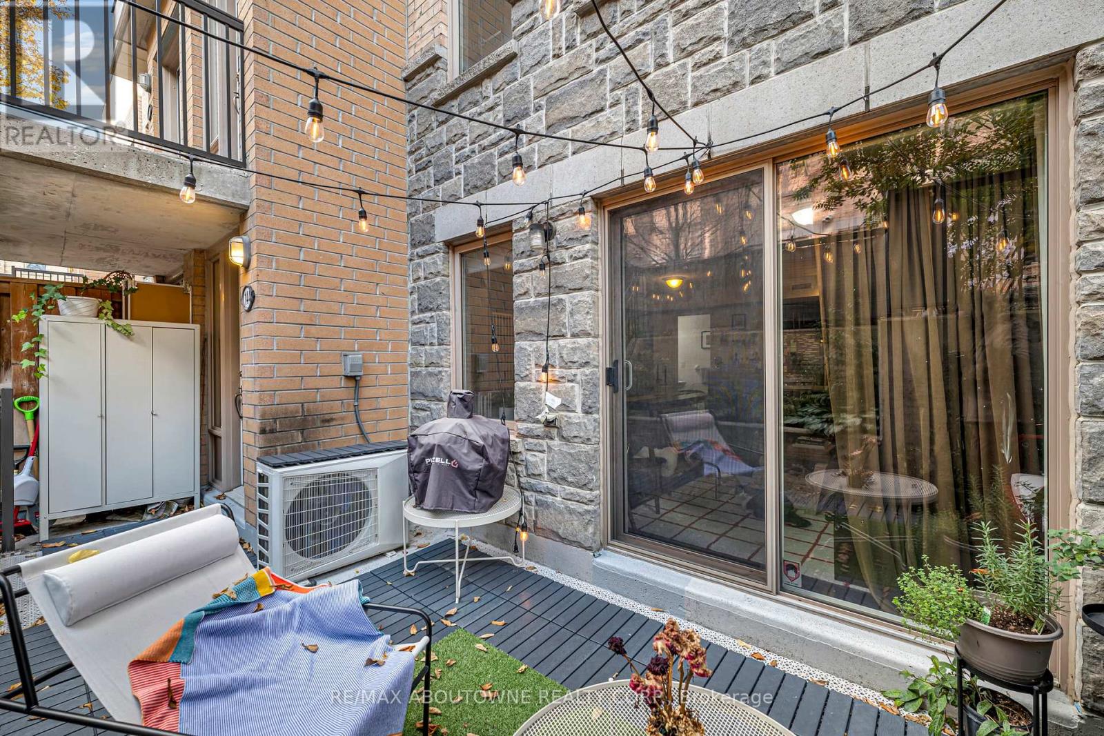 144 - 12 Foundry Avenue, Toronto, Ontario  M6H 0A7 - Photo 3 - W12496092