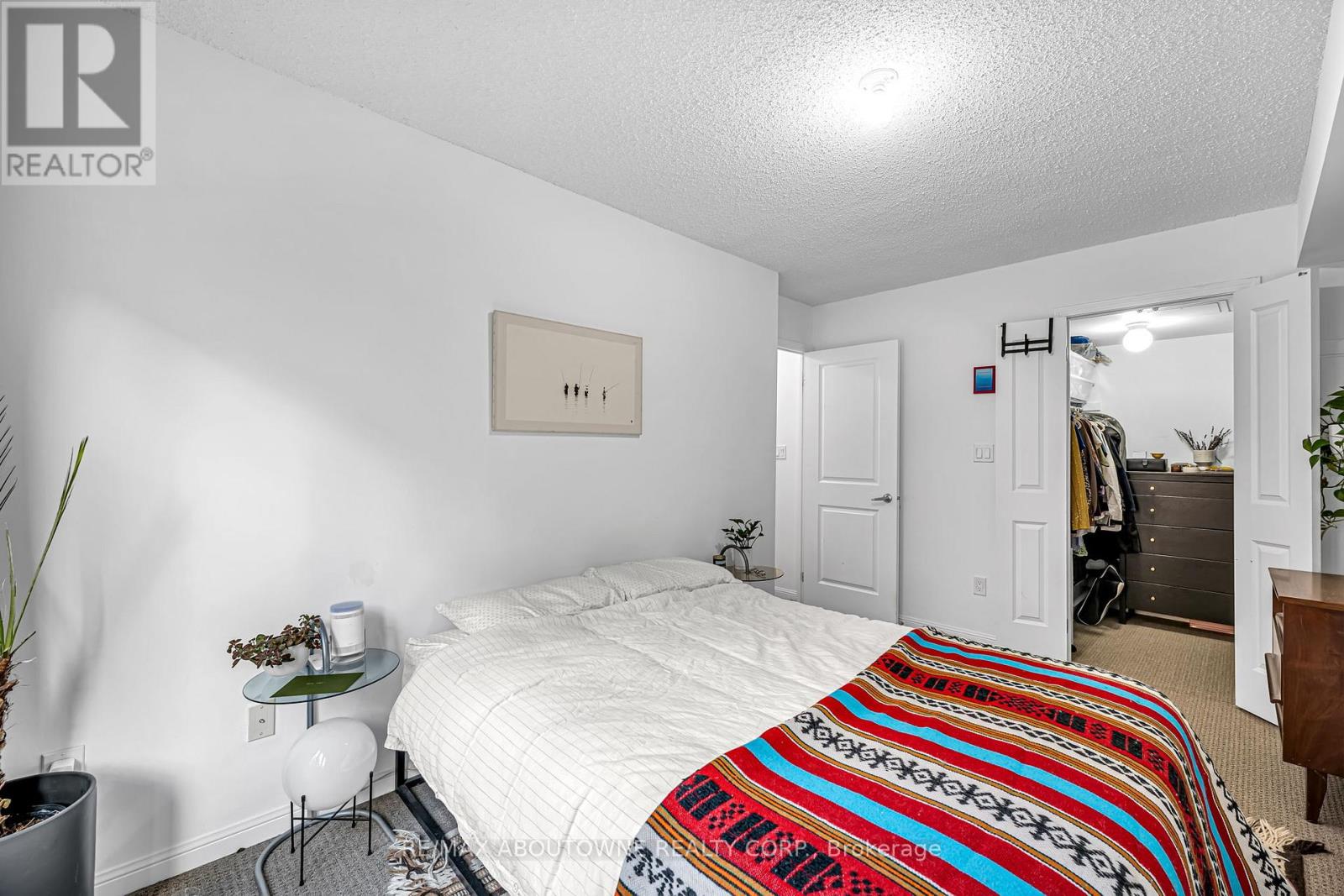 144 - 12 Foundry Avenue, Toronto, Ontario  M6H 0A7 - Photo 32 - W12496092