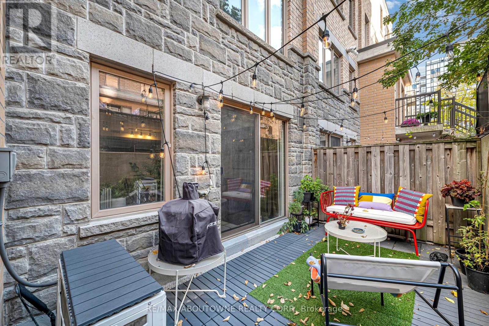 144 - 12 Foundry Avenue, Toronto, Ontario  M6H 0A7 - Photo 33 - W12496092