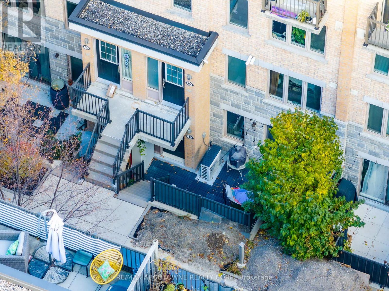 144 - 12 Foundry Avenue, Toronto, Ontario  M6H 0A7 - Photo 36 - W12496092