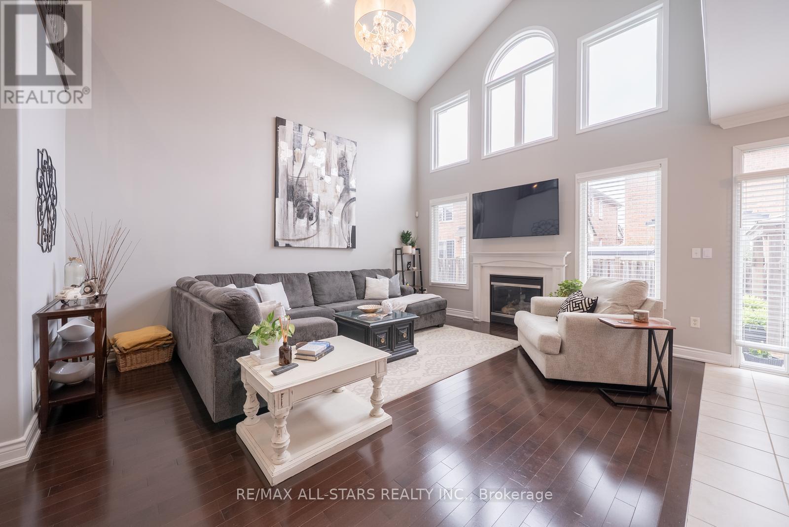 134 Stephensbrook Circle, Whitchurch-Stouffville, Ontario  L4A 0G4 - Photo 18 - N12422774