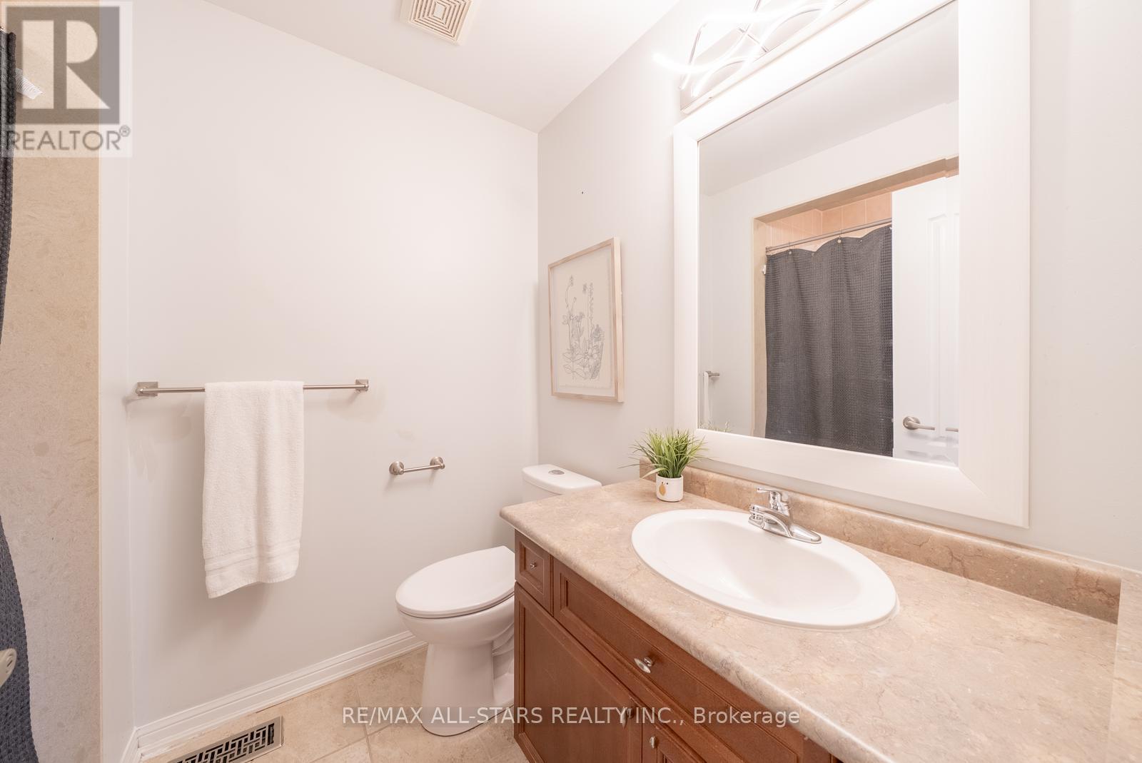 134 Stephensbrook Circle, Whitchurch-Stouffville, Ontario  L4A 0G4 - Photo 36 - N12422774