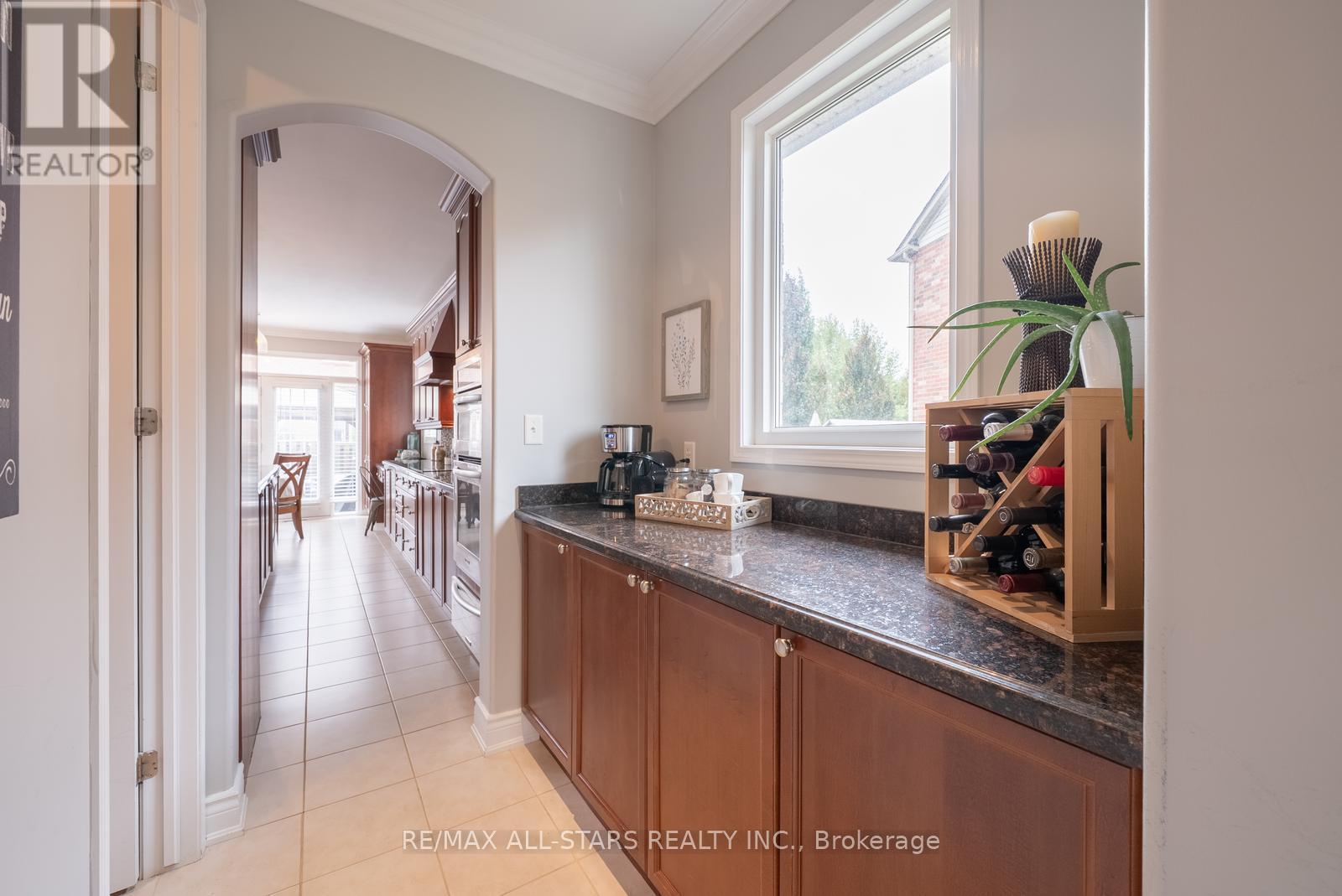 134 Stephensbrook Circle, Whitchurch-Stouffville, Ontario  L4A 0G4 - Photo 13 - N12422774