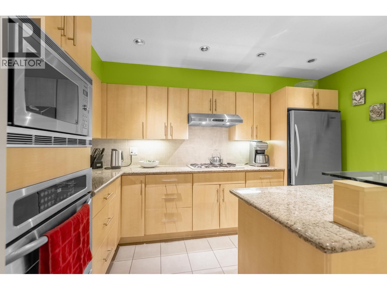 104 3750 Edgemont Boulevard, North Vancouver, British Columbia  V7R 2P8 - Photo 19 - R3060621