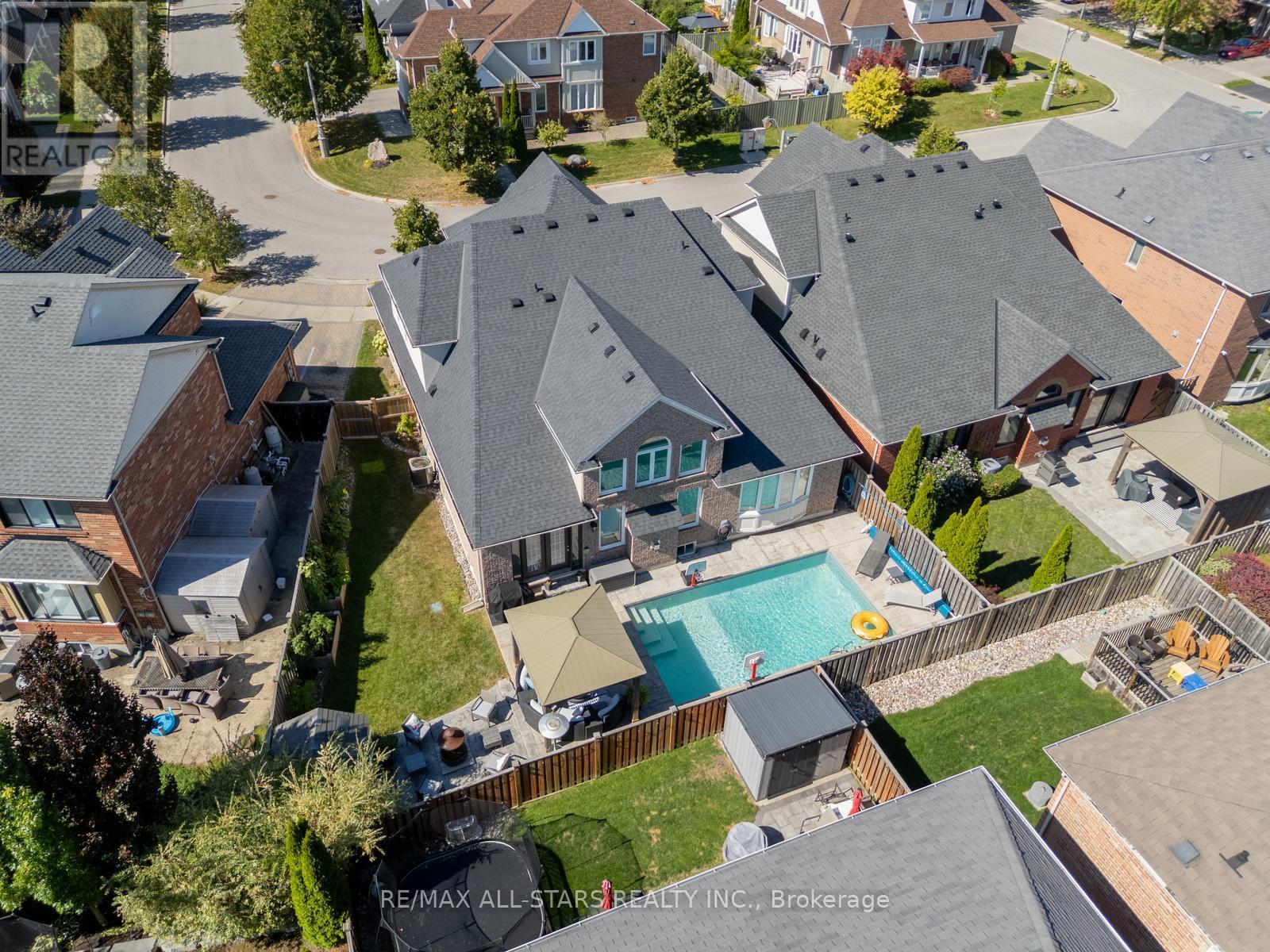 134 Stephensbrook Circle, Whitchurch-Stouffville, Ontario  L4A 0G4 - Photo 50 - N12422774