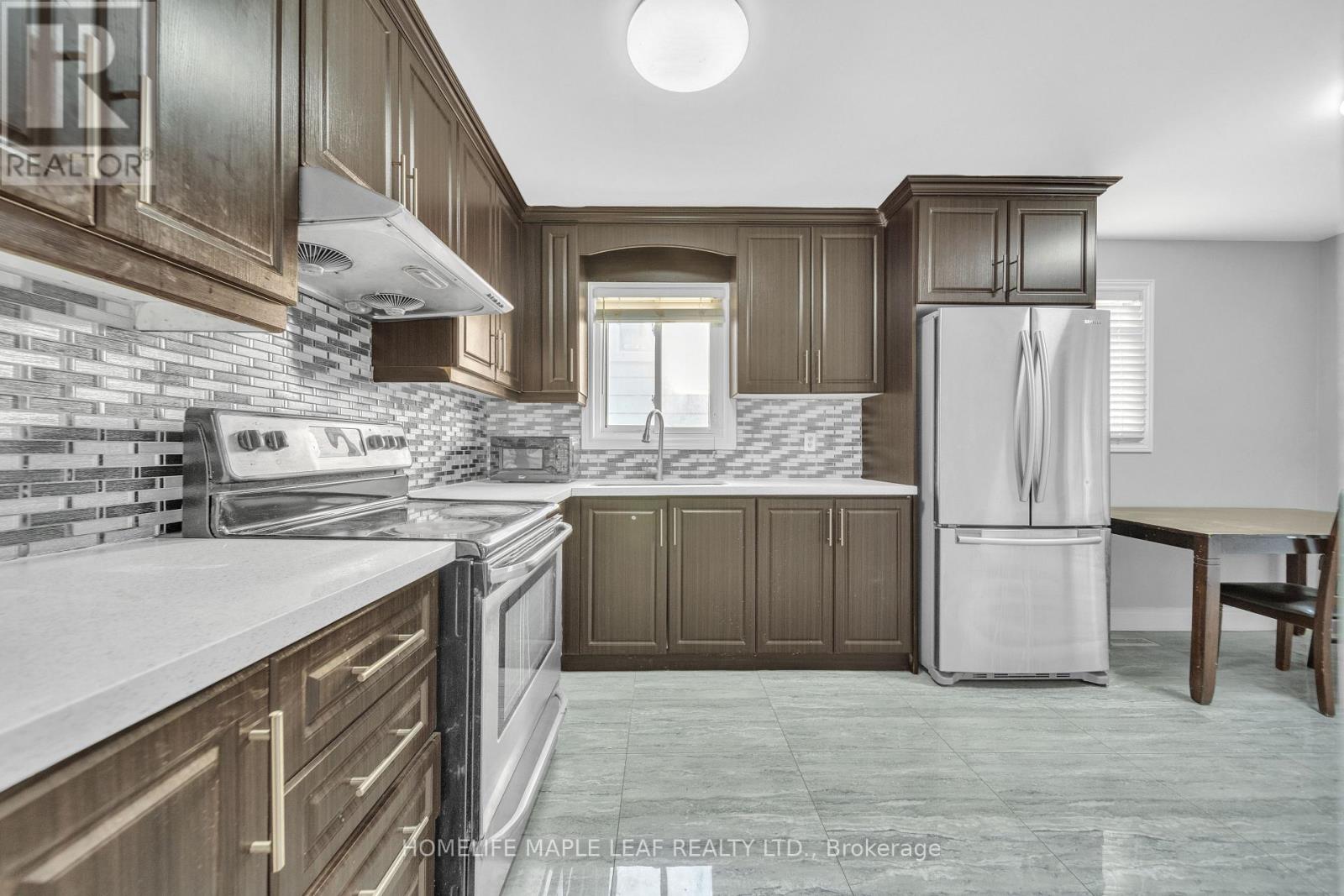 10 Pickard Lane, Brampton, Ontario  L6Y 2M5 - Photo 19 - W12495226