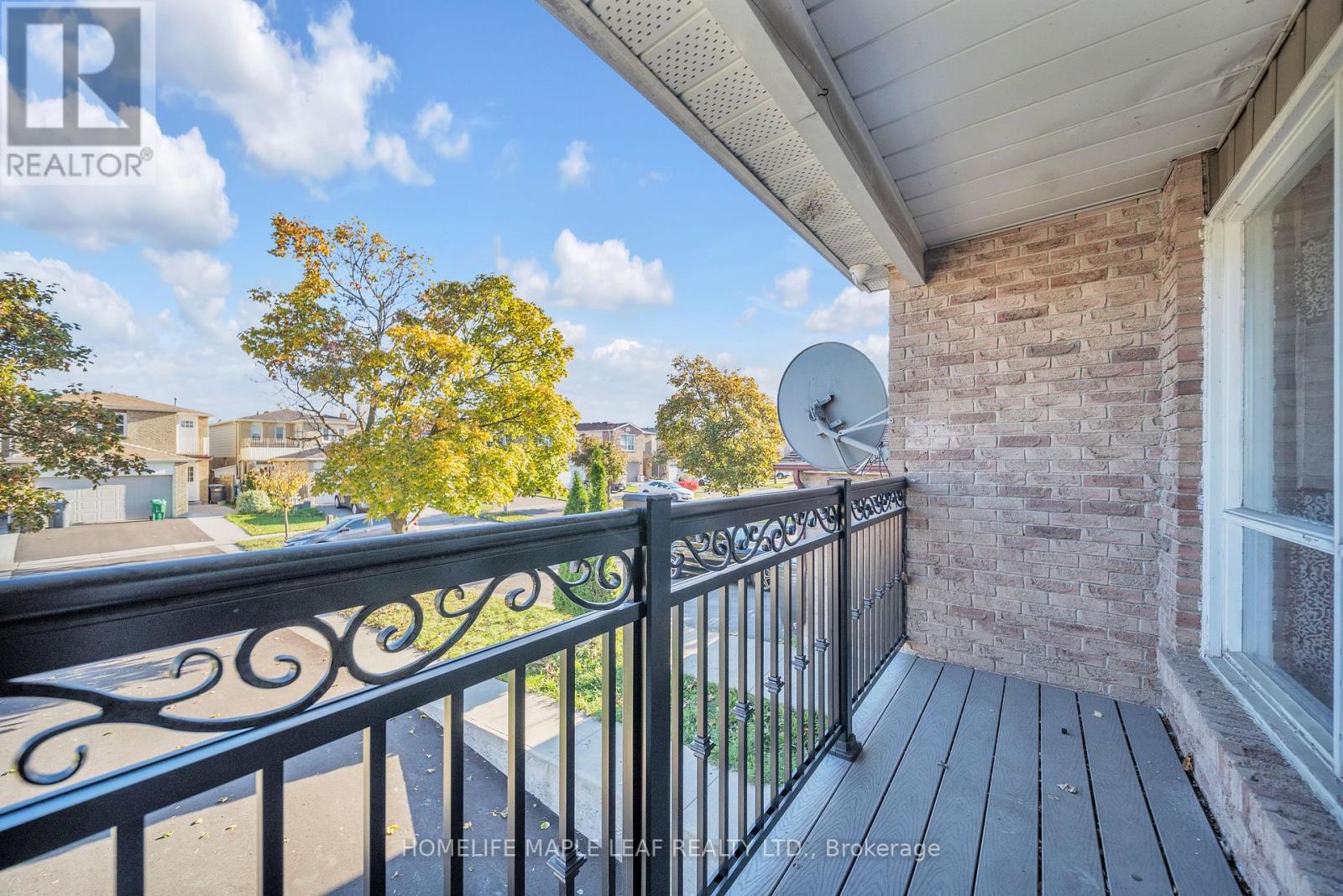 10 Pickard Lane, Brampton, Ontario  L6Y 2M5 - Photo 10 - W12495226