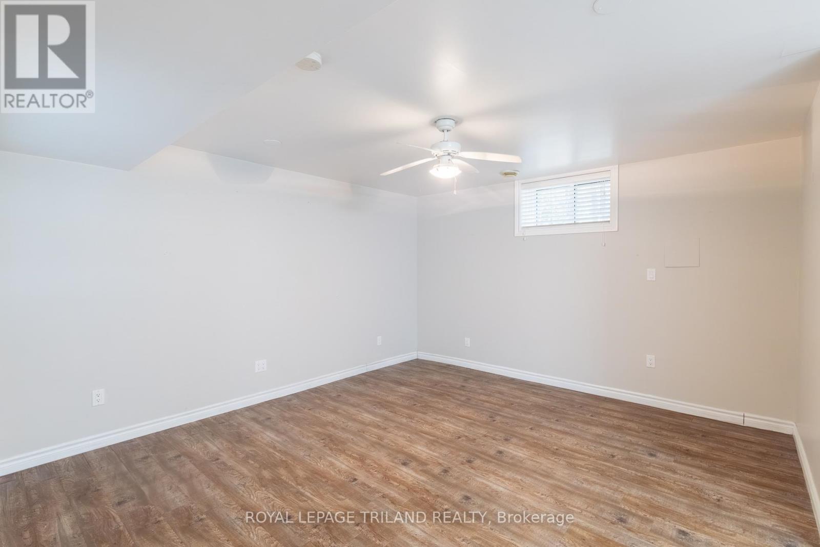 10092 Lakeshore Road, Lambton Shores (Grand Bend), Ontario  N0M 1T0 - Photo 29 - X12496120