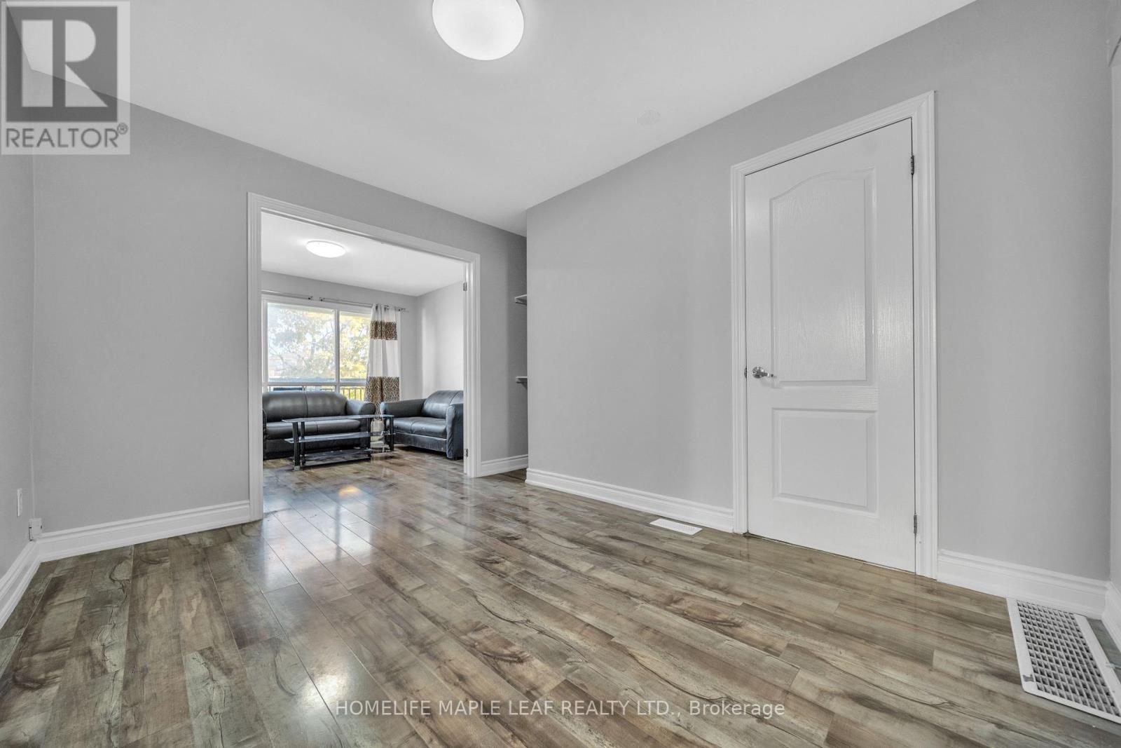 10 Pickard Lane, Brampton, Ontario  L6Y 2M5 - Photo 15 - W12495226