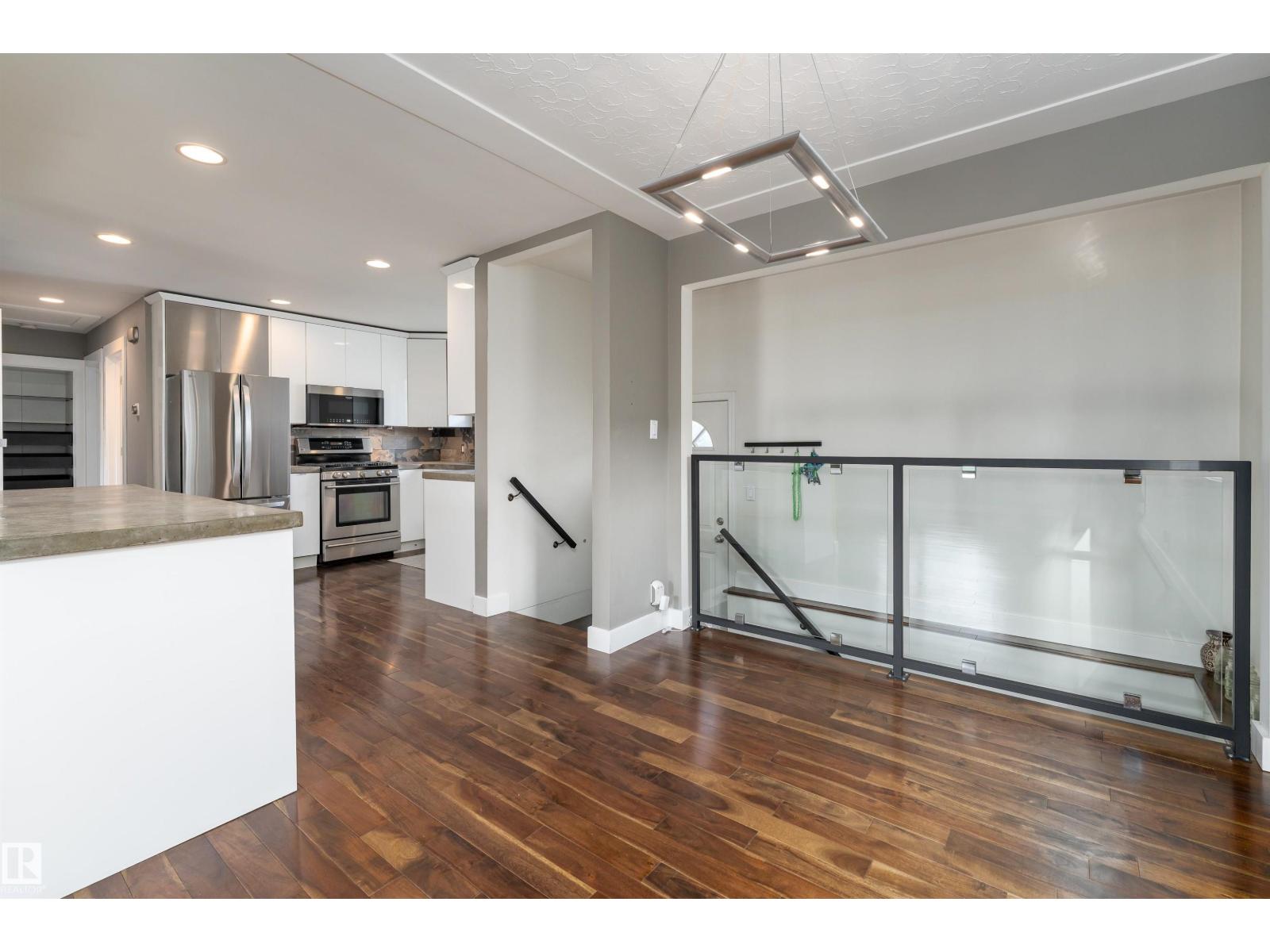 10631 43 St Nw, Edmonton, Alberta  T6A 1V2 - Photo 10 - E4464196