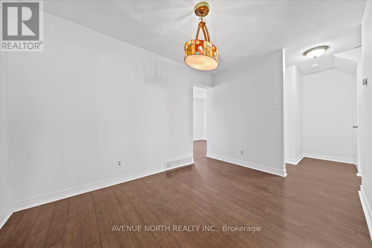 306 Elderberry Terrace, Ottawa, Ontario  K1E 1Z1 - Photo 13 - X12496098