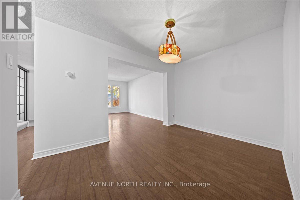 306 Elderberry Terrace, Ottawa, Ontario  K1E 1Z1 - Photo 14 - X12496098