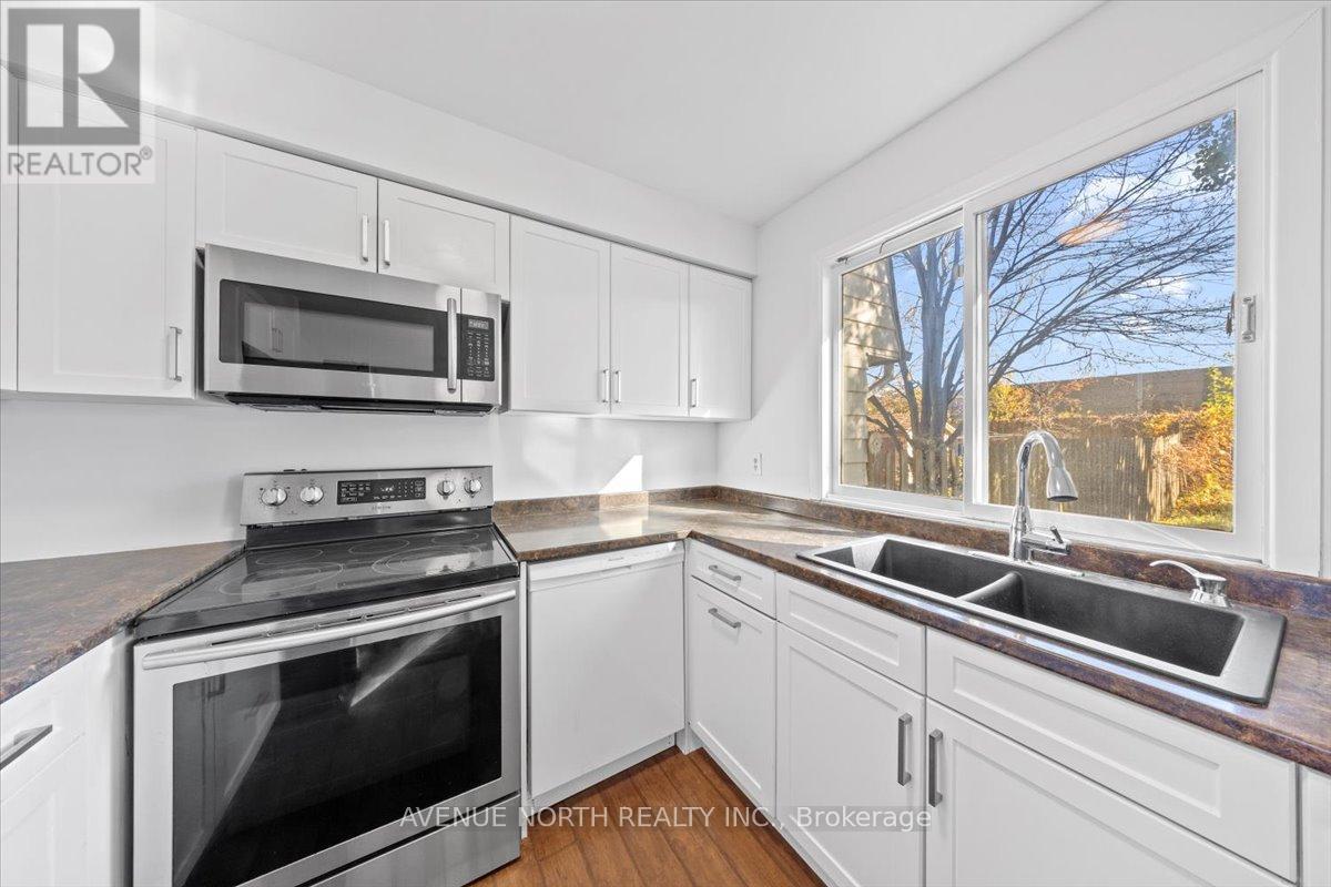306 Elderberry Terrace, Ottawa, Ontario  K1E 1Z1 - Photo 16 - X12496098