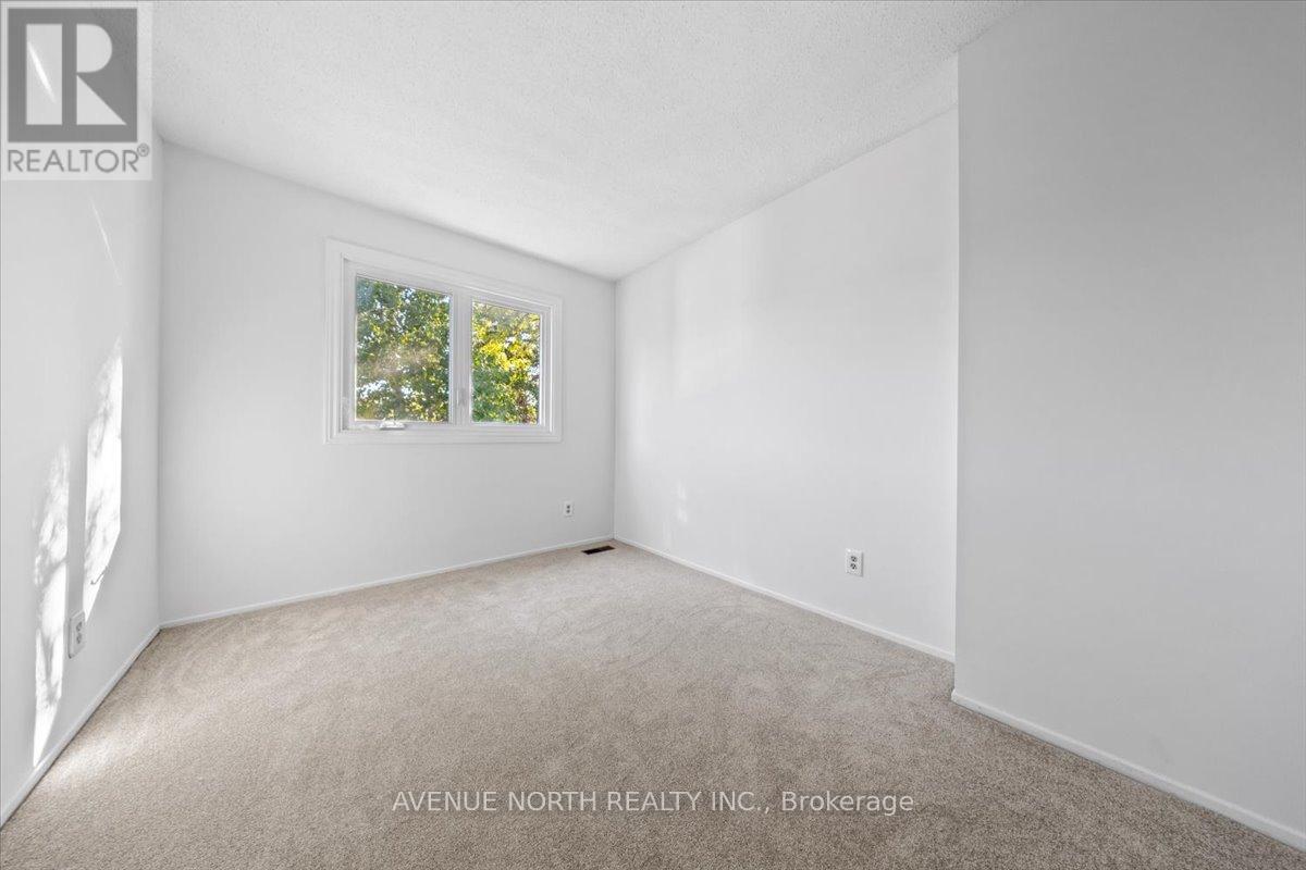 306 Elderberry Terrace, Ottawa, Ontario  K1E 1Z1 - Photo 28 - X12496098