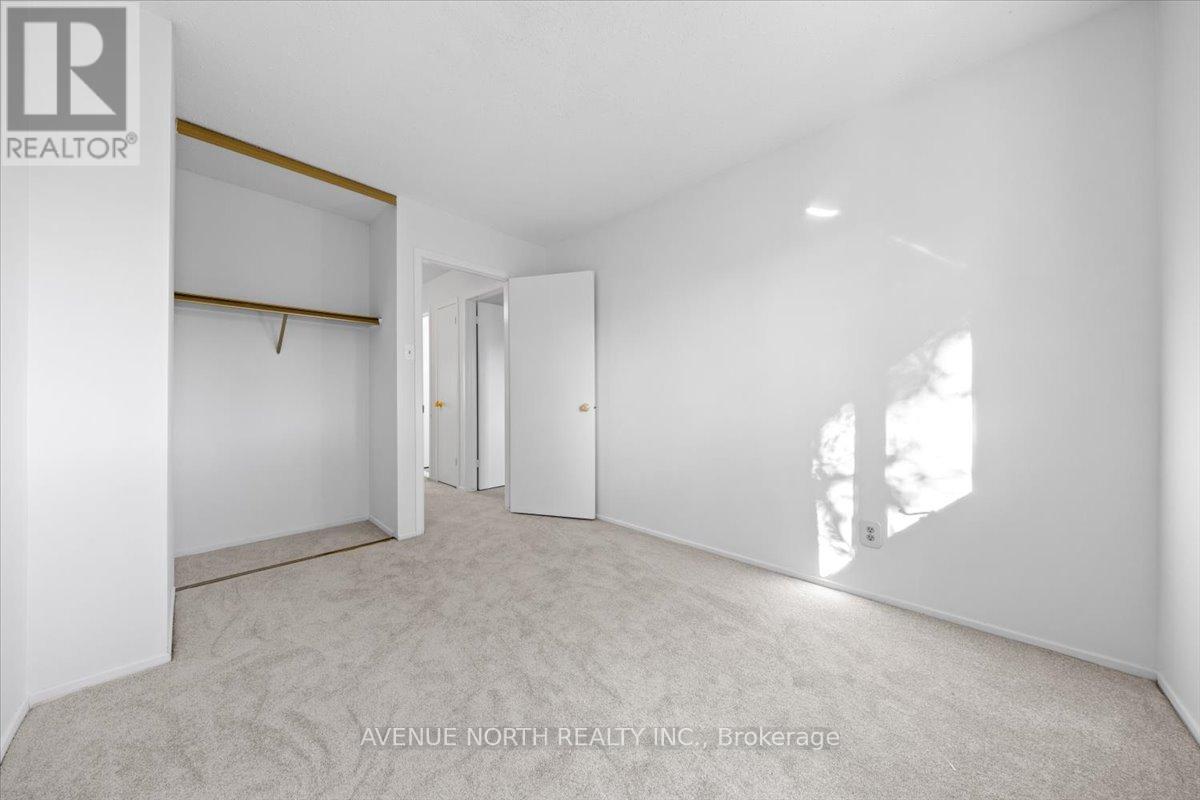 306 Elderberry Terrace, Ottawa, Ontario  K1E 1Z1 - Photo 29 - X12496098