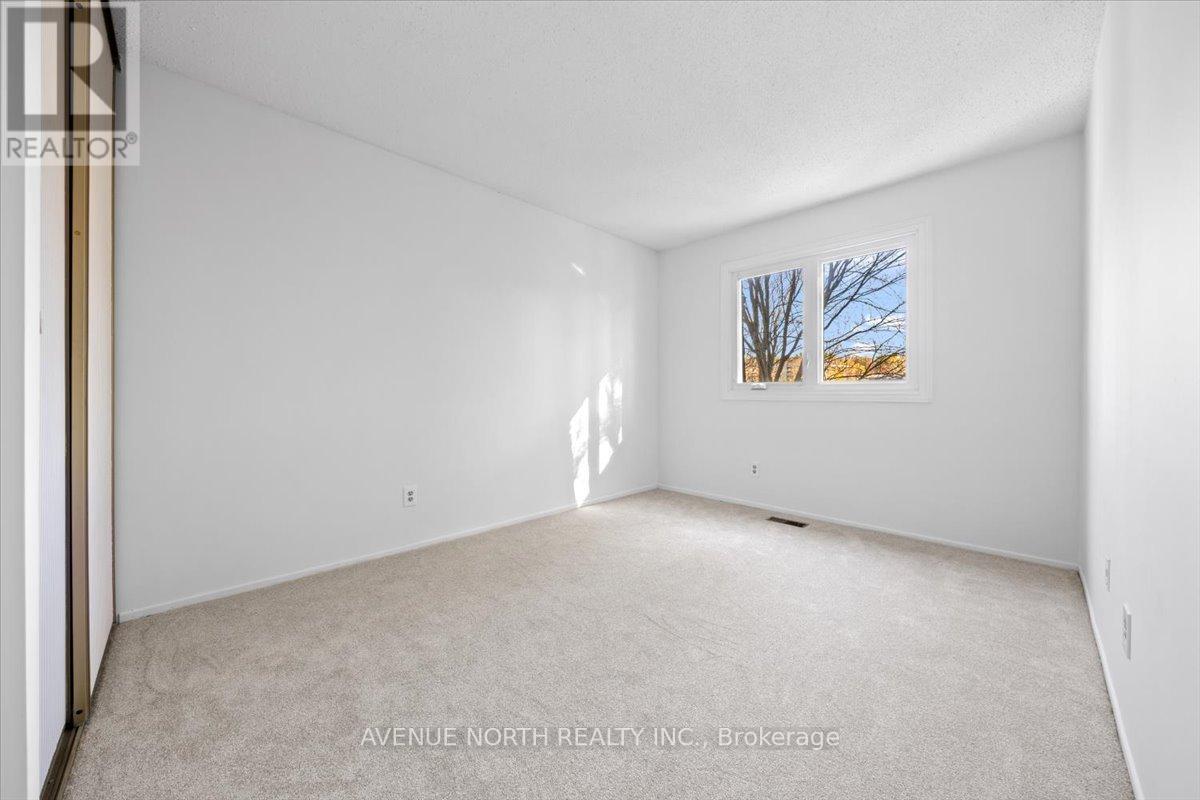 306 Elderberry Terrace, Ottawa, Ontario  K1E 1Z1 - Photo 30 - X12496098