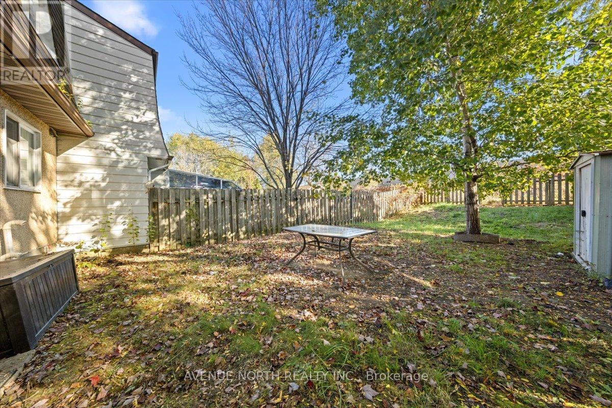 306 Elderberry Terrace, Ottawa, Ontario  K1E 1Z1 - Photo 35 - X12496098