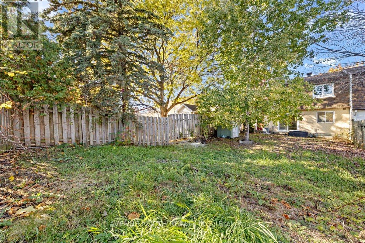 306 Elderberry Terrace, Ottawa, Ontario  K1E 1Z1 - Photo 37 - X12496098