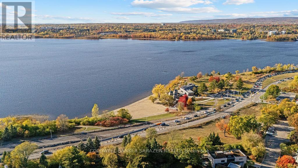 4 - 353 Wilmont Avenue, Ottawa, Ontario  K2A 0B2 - Photo 13 - X12496152