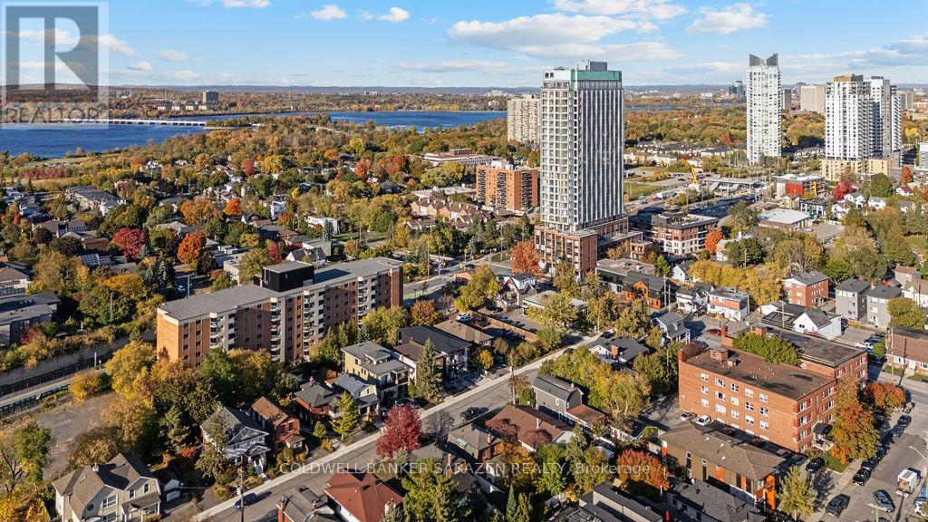 4 - 353 Wilmont Avenue, Ottawa, Ontario  K2A 0B2 - Photo 7 - X12496152