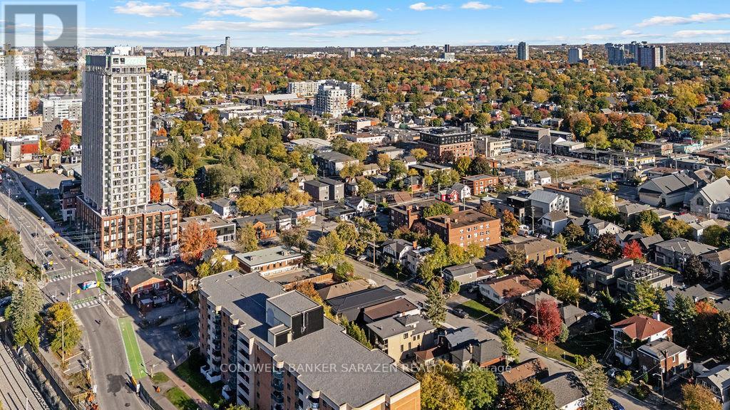 4 - 353 Wilmont Avenue, Ottawa, Ontario  K2A 0B2 - Photo 9 - X12496152