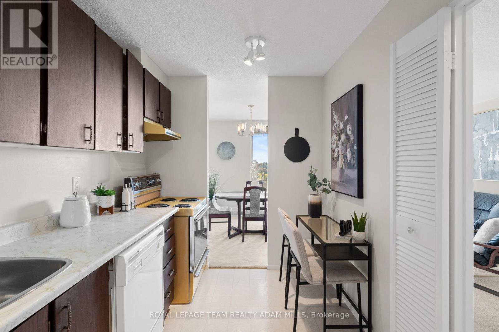 1707 - 1785 Frobisher Lane, Ottawa, Ontario  K1G 3T7 - Photo 10 - X12496224