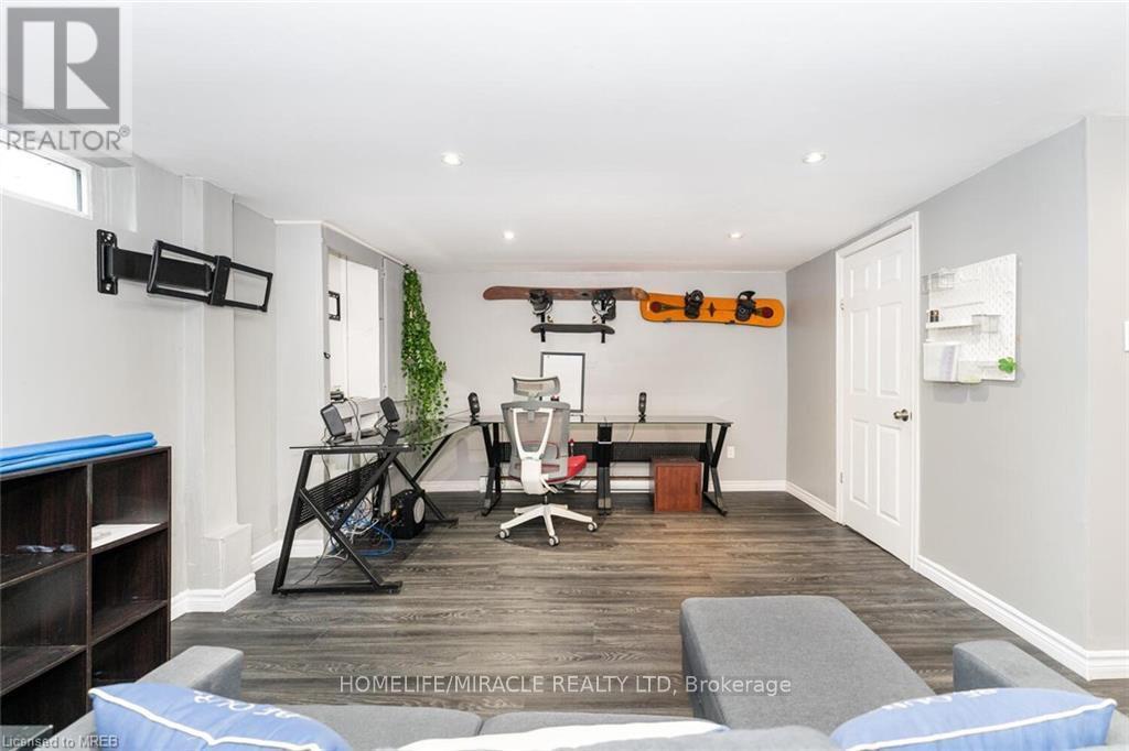 Unknown Address, ,     - Photo 2 - X12495848