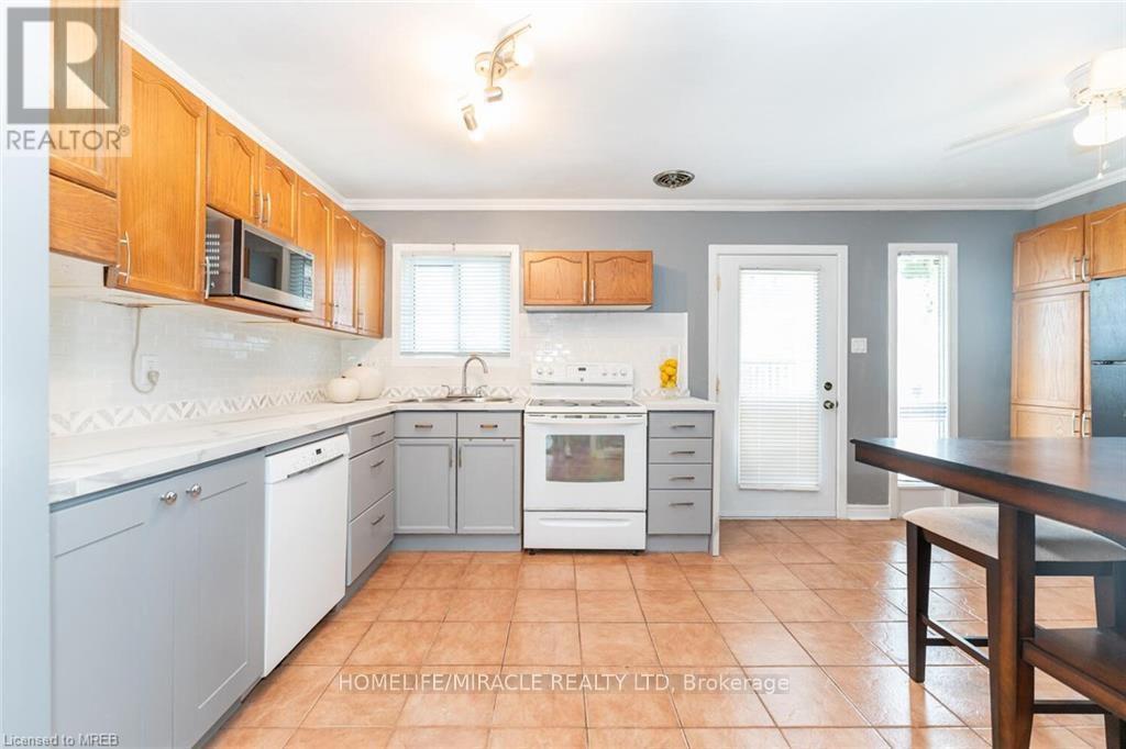 Unknown Address, ,     - Photo 4 - X12495848