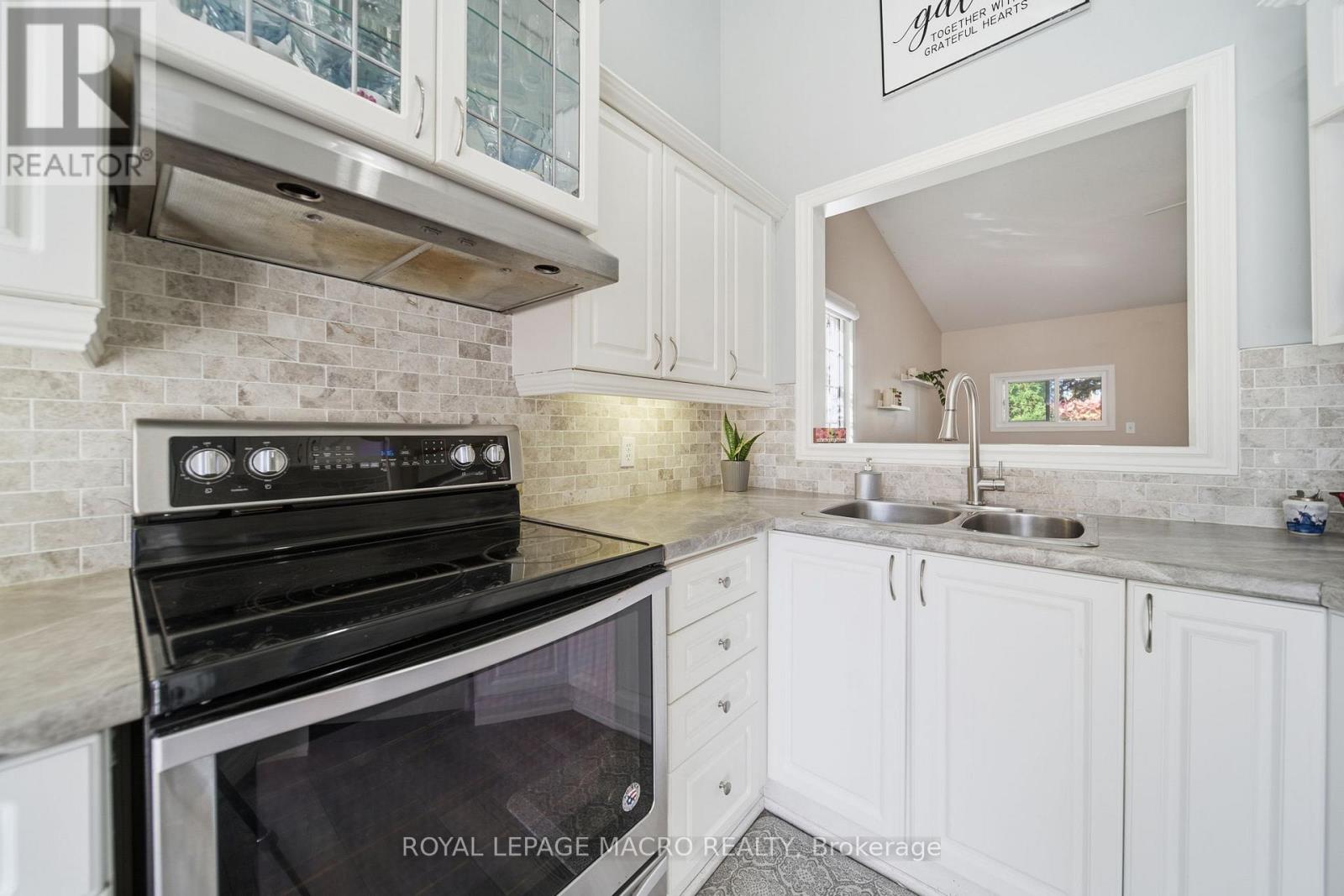 15 Anderson Crescent, West Lincoln, Ontario  L0R 2A0 - Photo 18 - X12496028