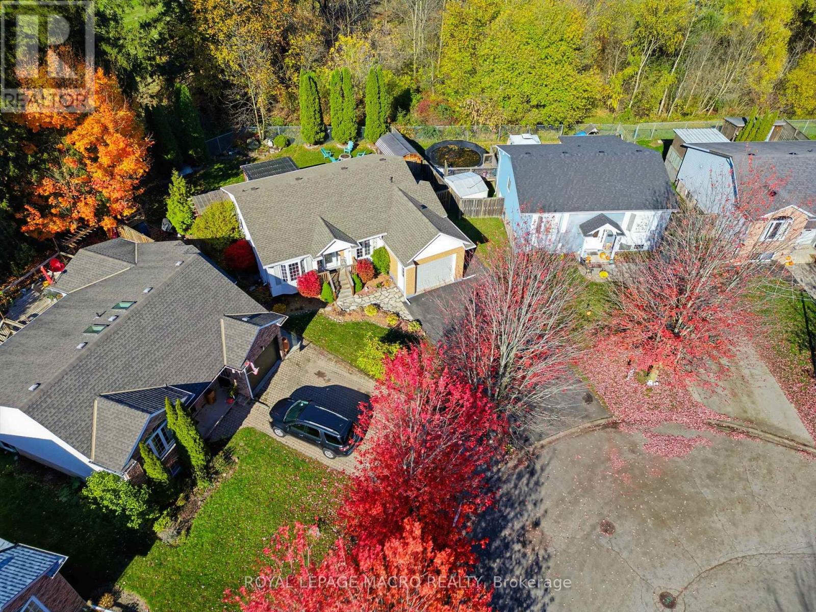 15 Anderson Crescent, West Lincoln, Ontario  L0R 2A0 - Photo 2 - X12496028