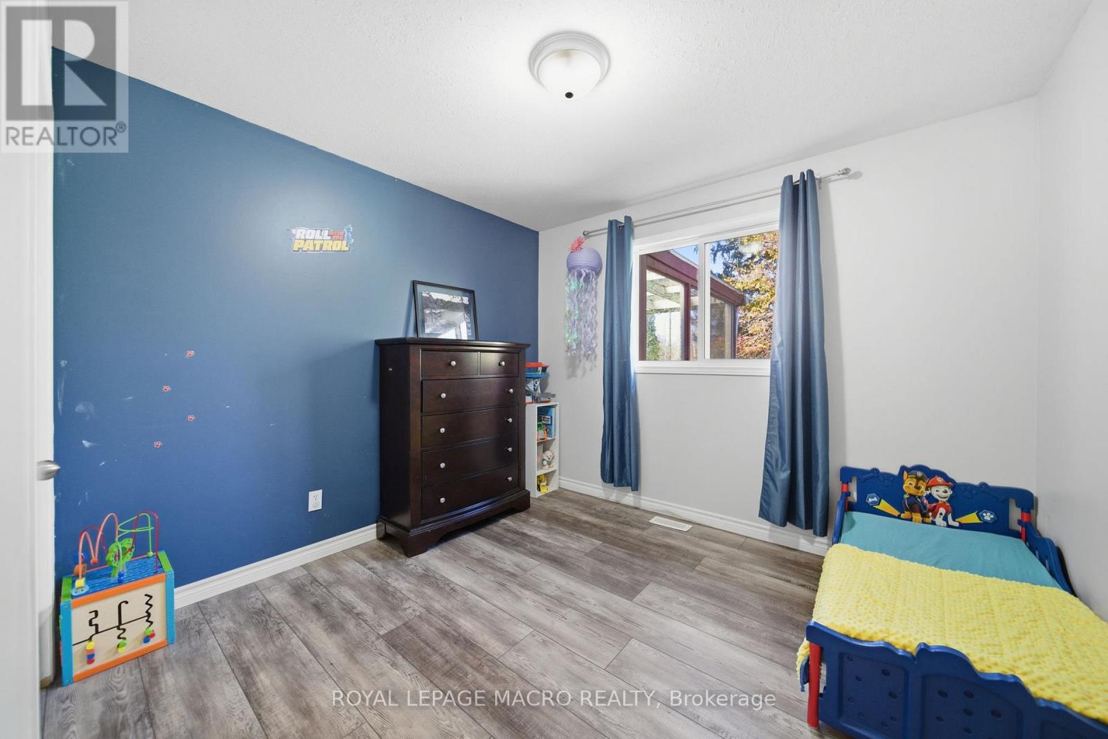 15 Anderson Crescent, West Lincoln, Ontario  L0R 2A0 - Photo 22 - X12496028