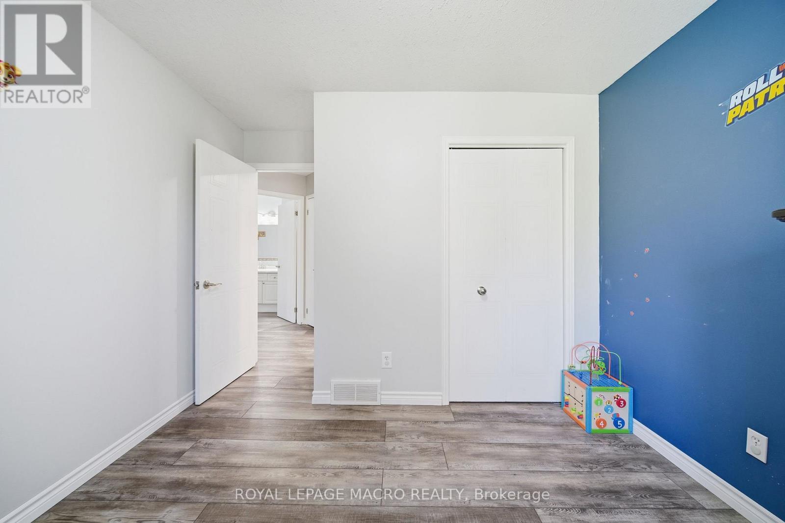 15 Anderson Crescent, West Lincoln, Ontario  L0R 2A0 - Photo 23 - X12496028