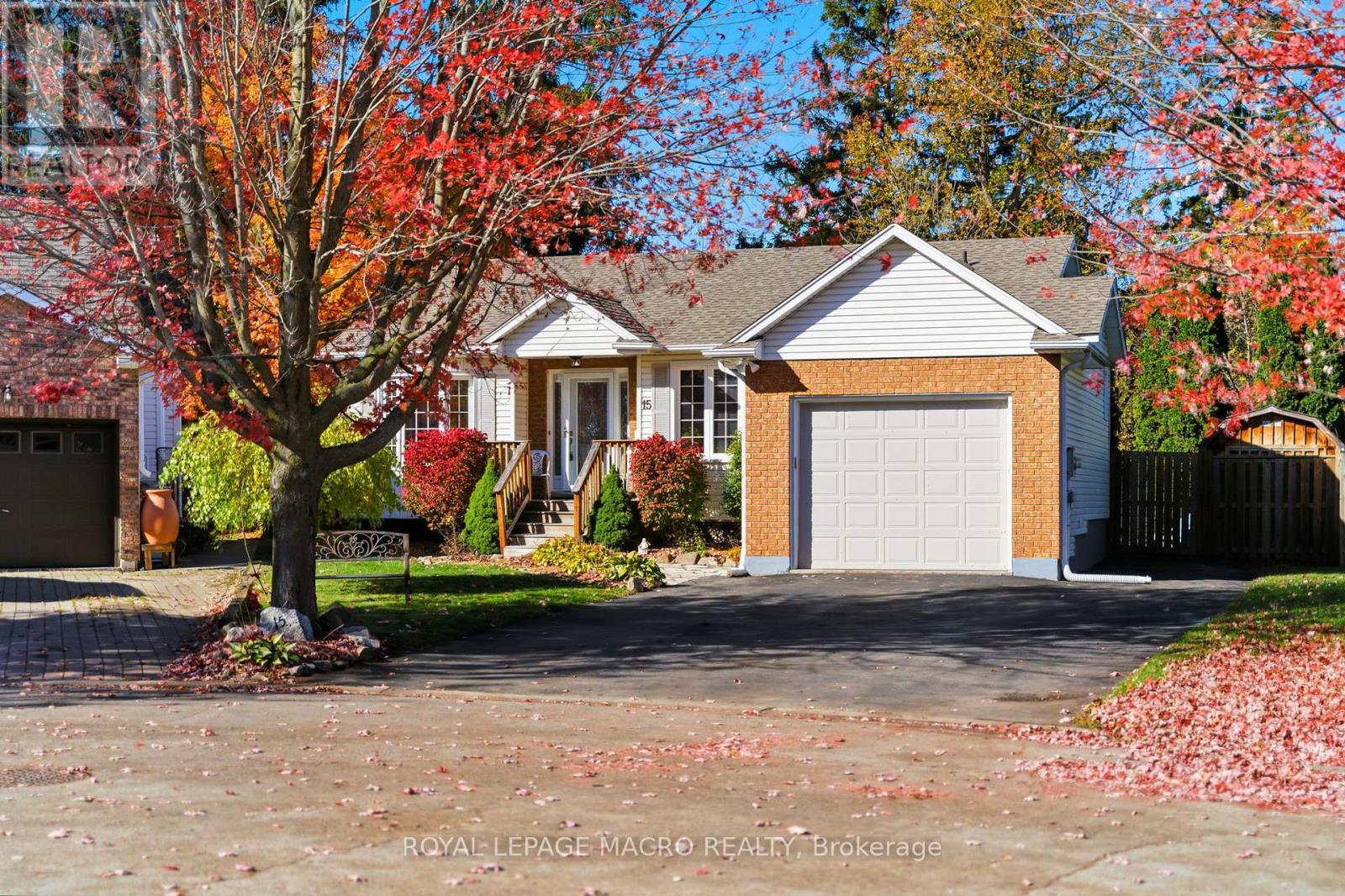 15 Anderson Crescent, West Lincoln, Ontario  L0R 2A0 - Photo 3 - X12496028