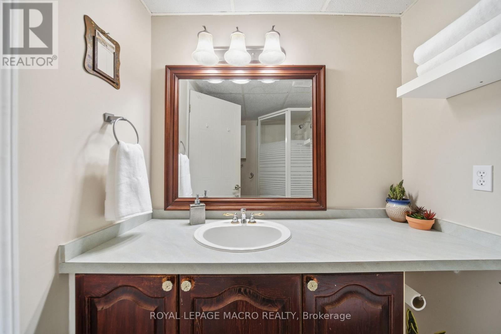 15 Anderson Crescent, West Lincoln, Ontario  L0R 2A0 - Photo 34 - X12496028